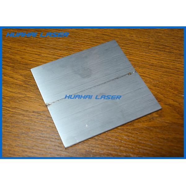 No Consumables Small Laser Welding Machine 1000 Watt With Handheld Torch