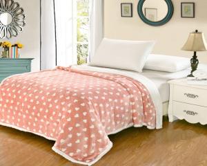 Heart Shaped Flannel Sheet Blanket , Sherpa Fleece Heavy Flannel Blanket