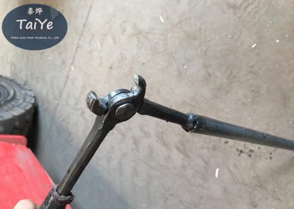 Quality Galvanized Bigger Barbed Wire Fasteners Clips Use Clips Applicator for sale