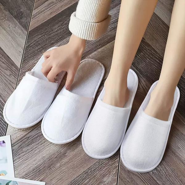 Quality Disposable Slippers, Closed Toe SPA Slippers Non-Slip Slippers Comfortable Individually Wrapped Guest Slippers for sale