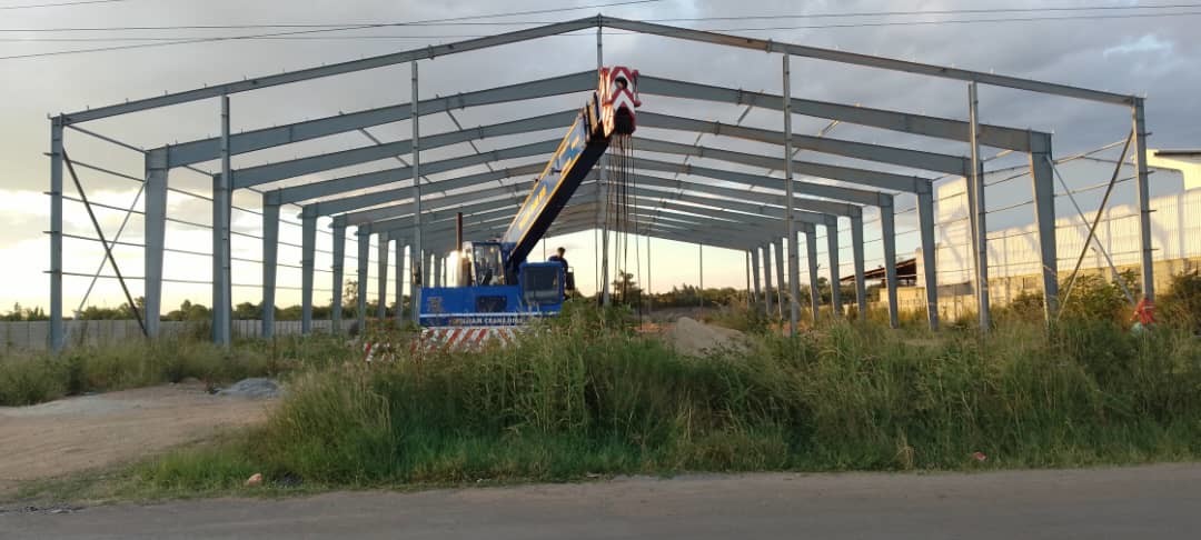 Galvanized Anti-Rust Primer Steel Frame Prefabricated Steel Structure Building for Industrial Warehouse