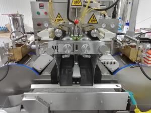 China 10 inch servo automatic soft gel Capsule encapsulation Filling Machine wholesale