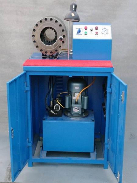 2 Inch 6-51mm Electric Rubber Hose Crimping Machine 600T Crimping Force With Size Is 860*640*1300 mm With 10 Sets Dies
