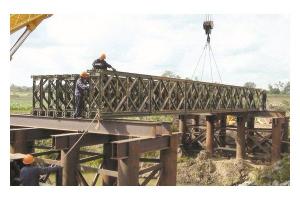 Morden Galvanized / Welding Structural Steel Bailey Bridge With Heavy Metal Support