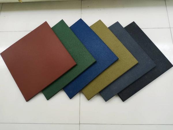 Quality OEM ODM Colored Rubber Tile For Outdoor Playground Garden Park for sale