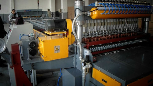 150KVA Welding Mesh Machine With Online Bending For Fence Panel