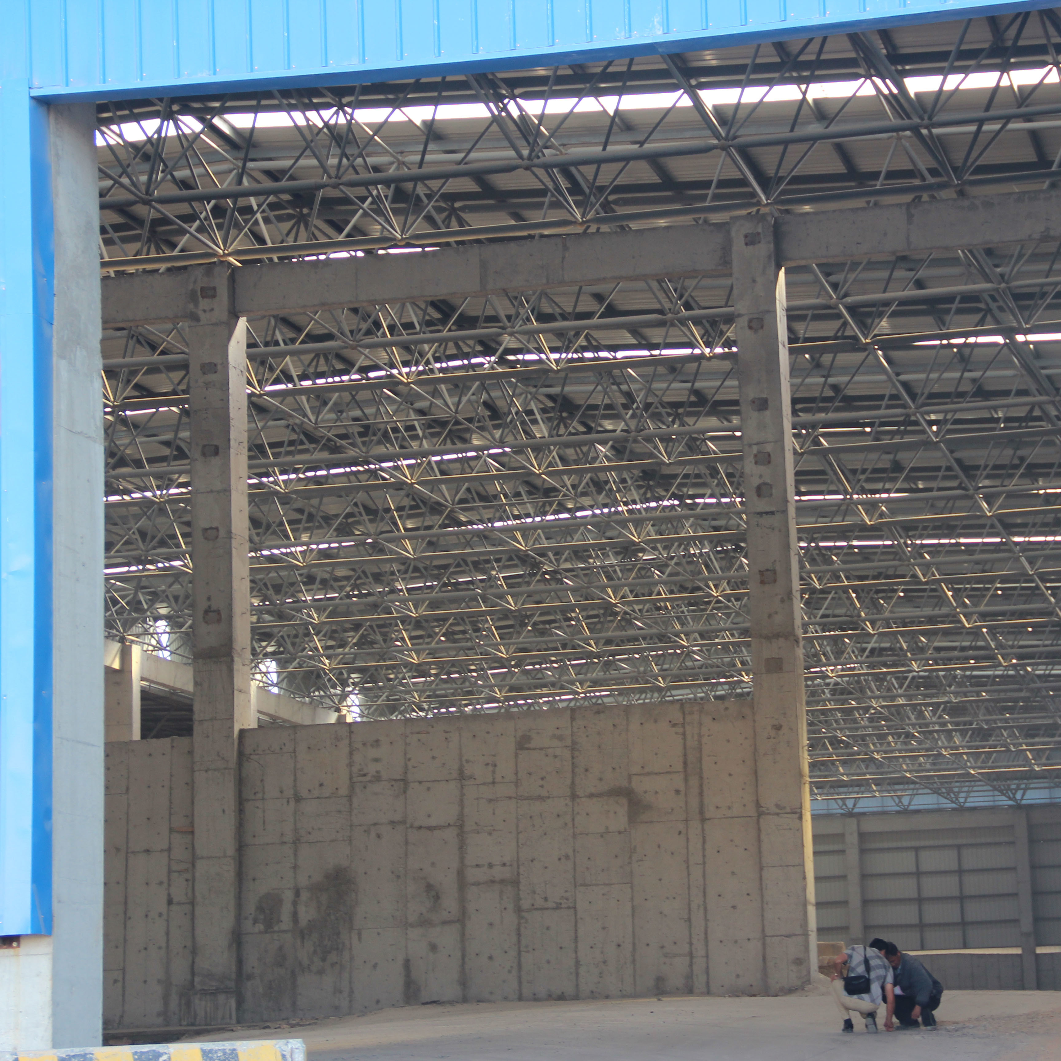 Sand Blasting Paint Space Frame Truss Stadium Roof Building Customized