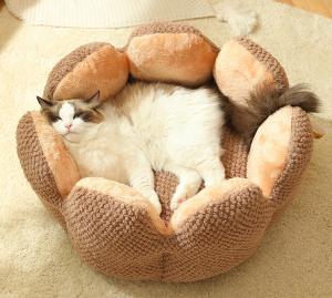 China Cute and Comfortable sunflower cat bed Thickened Non-Slip Soft Pet Bed Suitable for Small wholesale
