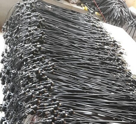 V-W Auto Hand Brake Cable Iron Material For Performance