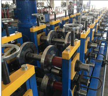 Fully Automatic CZ Roll Forming Machine For Purlin Hydraulic Punching