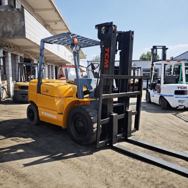TCM 5-Ton Used Diesel Forklift with Efficient Fuel Consumption and 3-Meter Lift for Sustainable Heavy-Load Operations