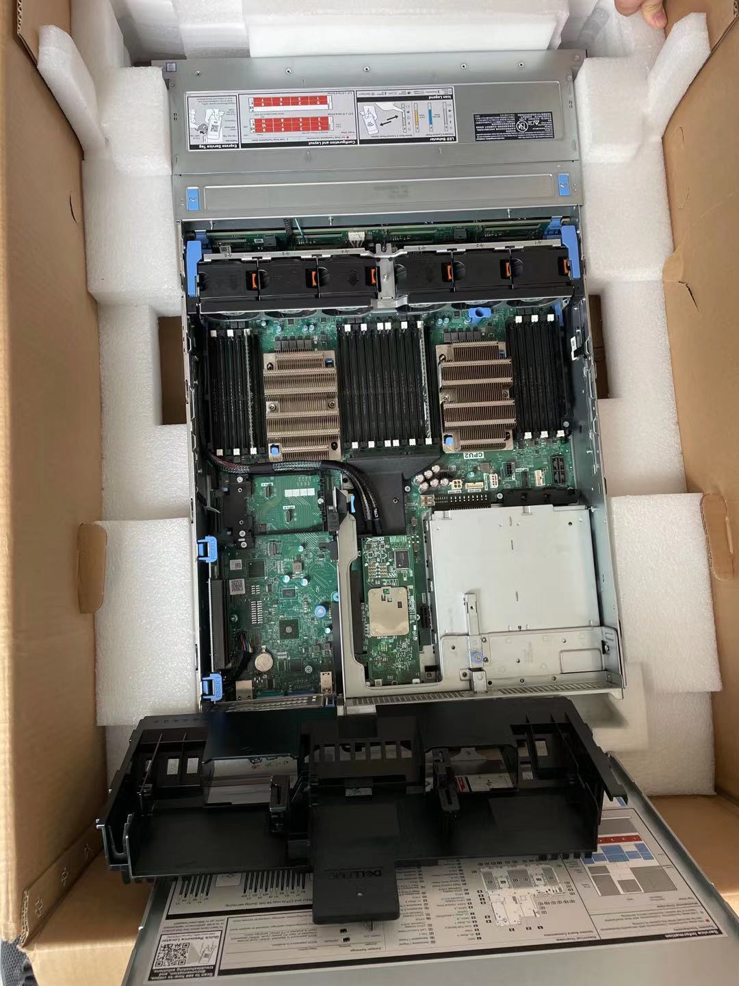 Used server Xeon E5-2670 2.60ghz PowerEdge R620 24 Dimm Slots Ddr3 2.5" Sata/Sas Ssd 1u Rack Server