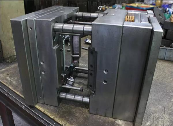 Quality 0.05mm Injection Plastic Molds Rapid Prototyping And Tooling Maker for sale