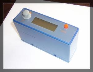 Digital Portable Gloss Meter, Precision Gloss Meter For Coating / Printing Ink, range 0.0－199.9Gs