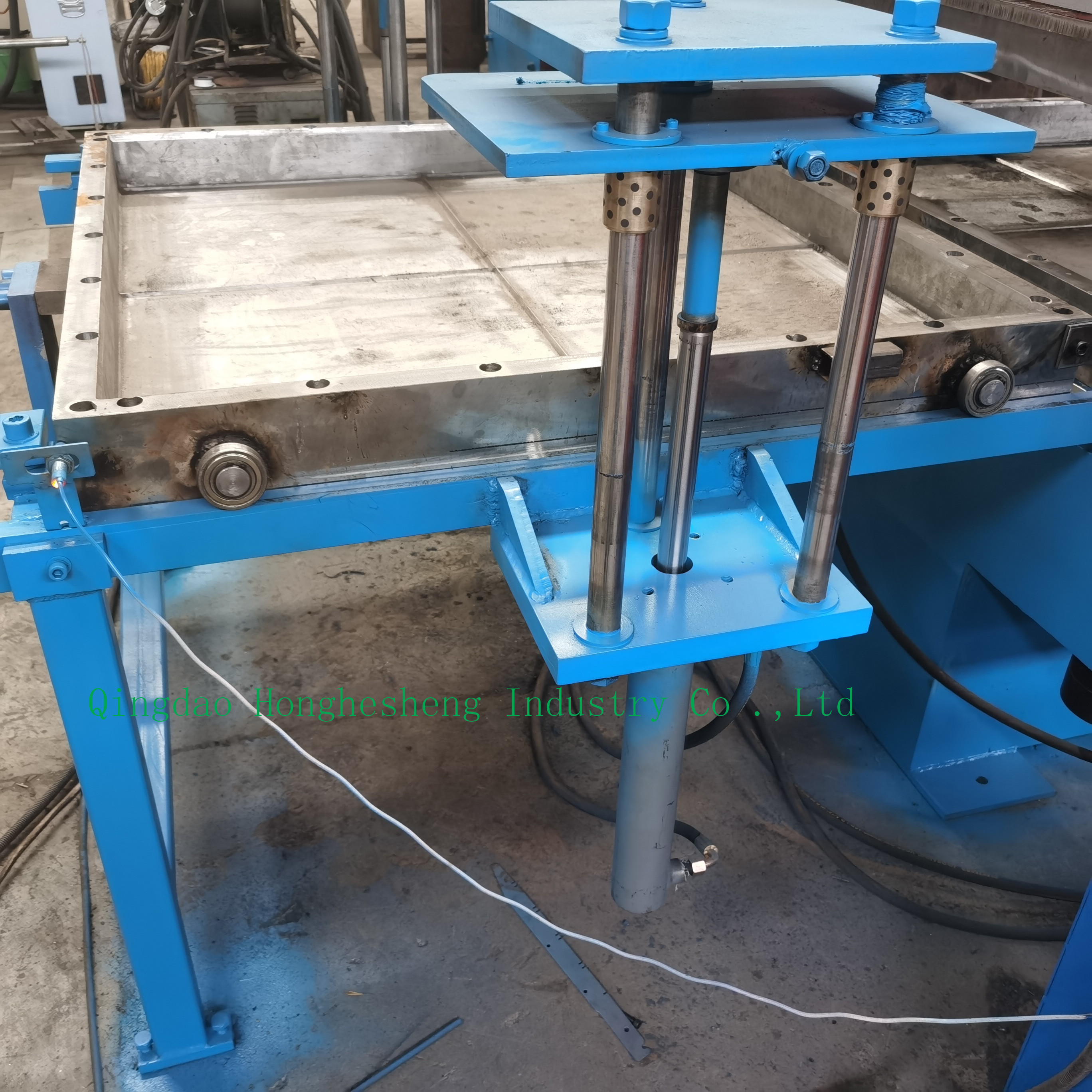 Outdoor Sports Rubber Floor Tile Vulcanizing Press Machine Anti Skid