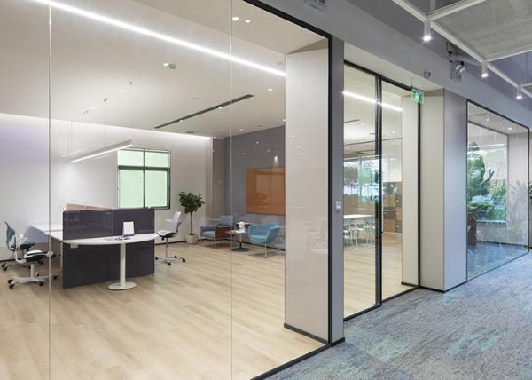 Quality Collaborative And Private Workspace Office Partition Walls Sound Insulation Fire Safety for sale