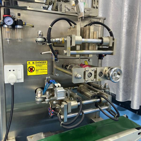 GMP 1400mm Granule Sachet Packing Machine Multihead Weigher