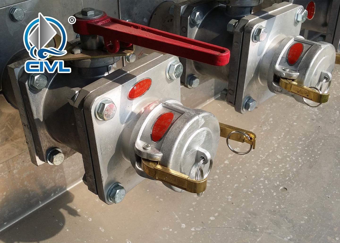 3 Axles 50000 Liters Fuel Semi Tanker Trailer For Carrying Storing Oil With Gun Pump Flow Meter