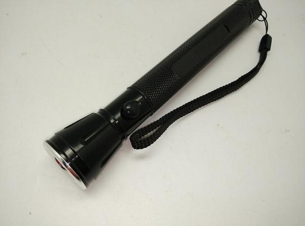 Quality G-806 Rechargeable Type with 2 AA Batteries LED Torch Flashlight for sale