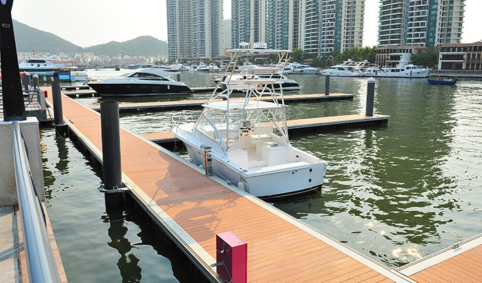 Customizable Aluminum Floating Docks Easy Installation With Low Maintenance