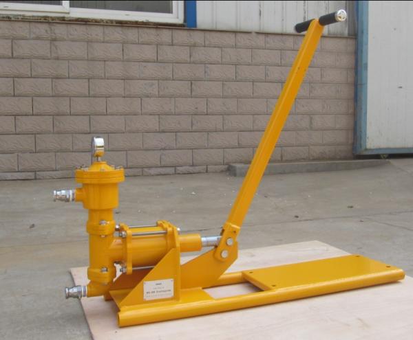 Quality 0-1.0Mpa high pressure manual cement grout pump for no electricity place use for sale