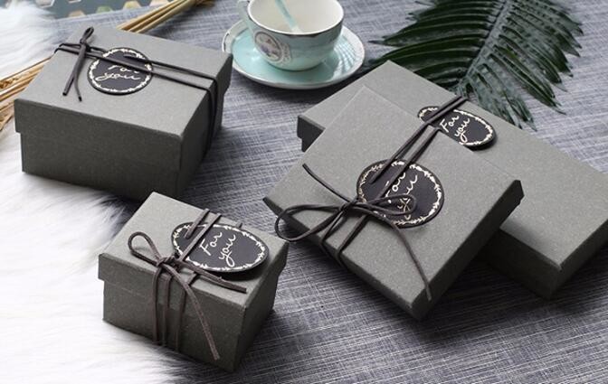 Custom design gradient color luxury paper packaging gift box with lid,Paper Flower Box Florist Bouquet Box Packaging Ros