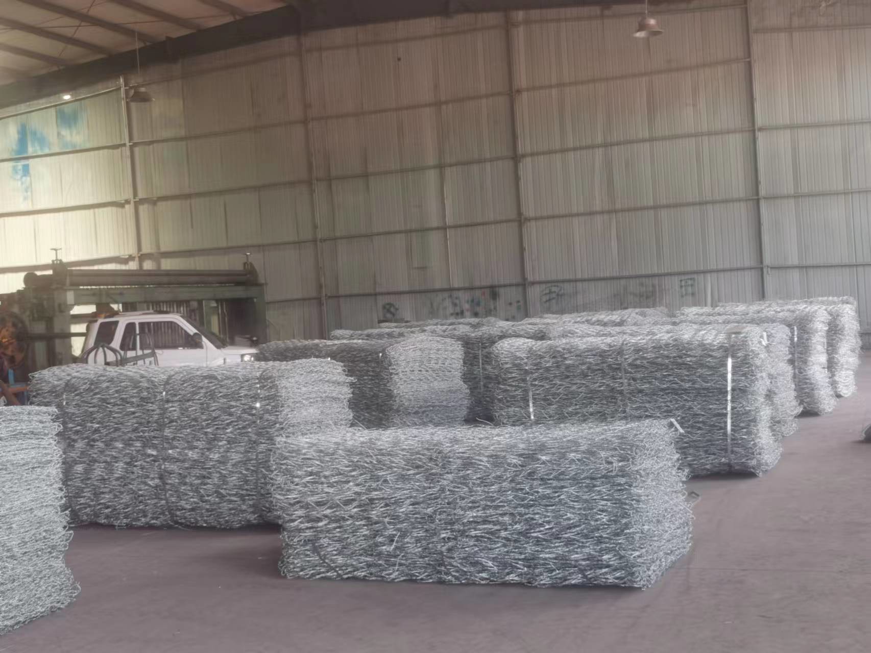 2'' PVC Coated Poultry Netting 15M hot dipped galvanized hexagonal wire mesh