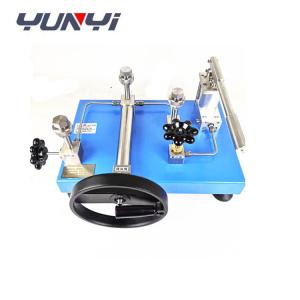 China Pneumatic Pressure Gauge Calibrator With High Display Resolution wholesale
