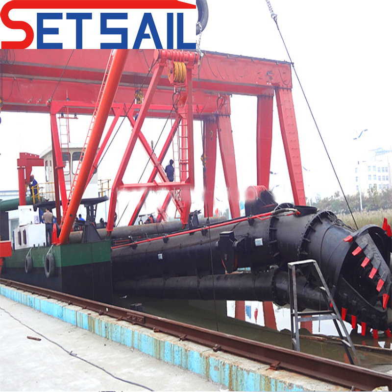 Made in China Factory 14inch Cutter Suction River Mud Dredger
