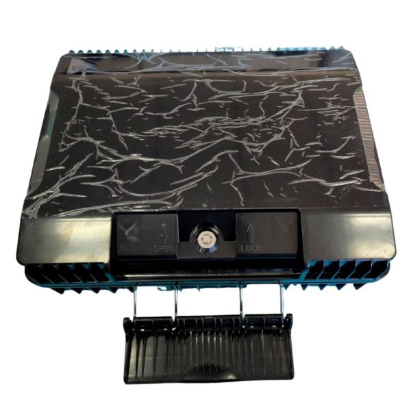 Material PLC Splitter Distribution Box for FTTX FTTH 32 Cores Outdoor Wall Mounting Pole