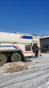 China Large Used Crane Zoomlion Mobile 300 Tons All Ground Certification After-sales Service wholesale