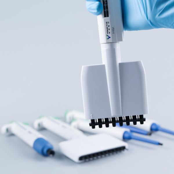 Variable Volume Laboratory 8 Channel Adjustable Multichannel Pipette