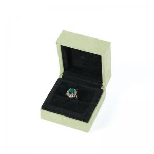 China Grass Green Flannel Gift Packaging Box For Ring Bracelet Jewelry wholesale