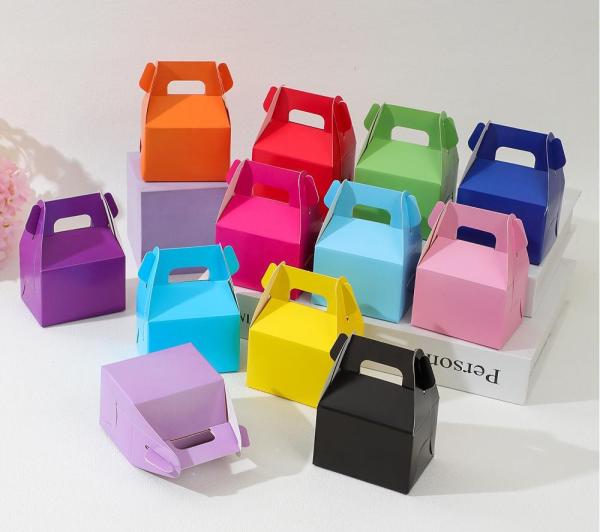 Quality Eco-Friendly Mini Paper Treat Boxes with Handle Party Favor Packaging in Bright Colors for sale