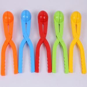 Multicolor Plastic Snowball Maker Snow Ball Toys Games With Handle