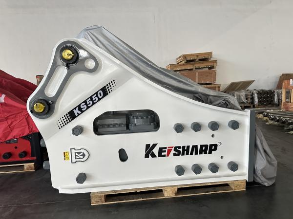 Quality KS550 Side Type Hydraulic Breaker with 200mm Chisel Match 50-55t Excavator for sale