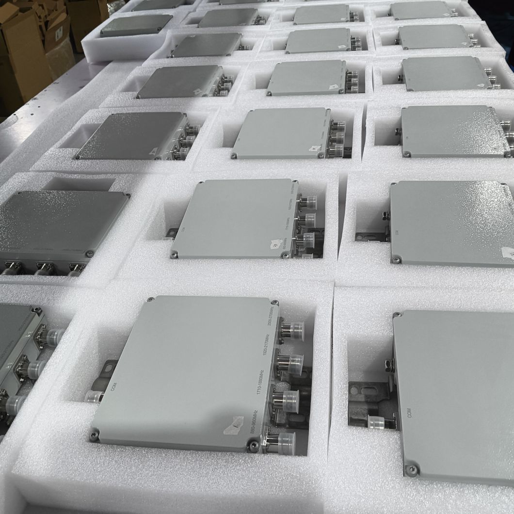 1710-2170MHz 2300-2690MHz Triple-Band Duplexer RF Combiner SMA Female
