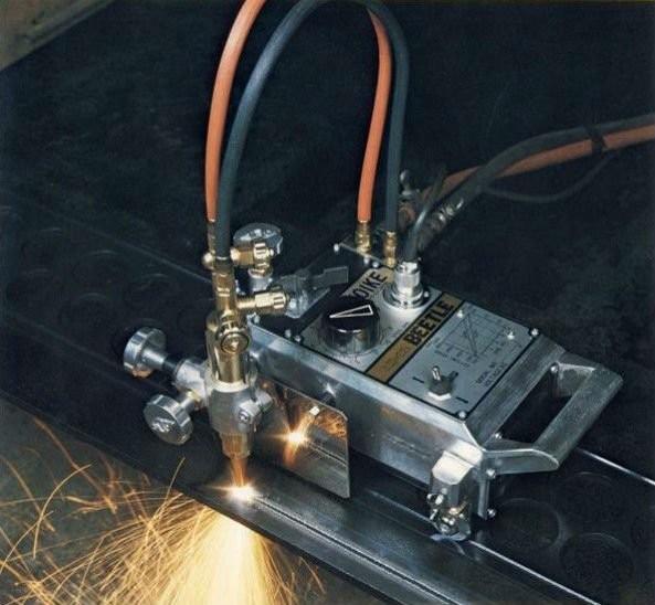 Quality Convertibility Straight Line Gas Cutting Machine With Unique Drive System for sale
