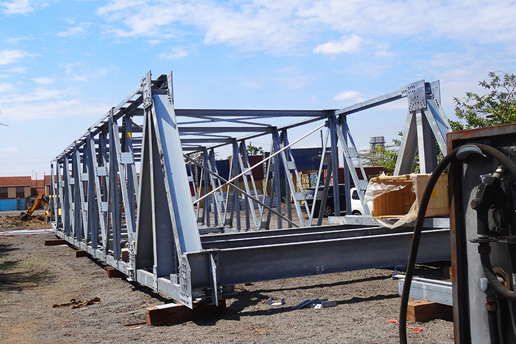 Steel Truss Frame Bridge Modular Prefab Portable HD200 With Total Length Of 15m-60m