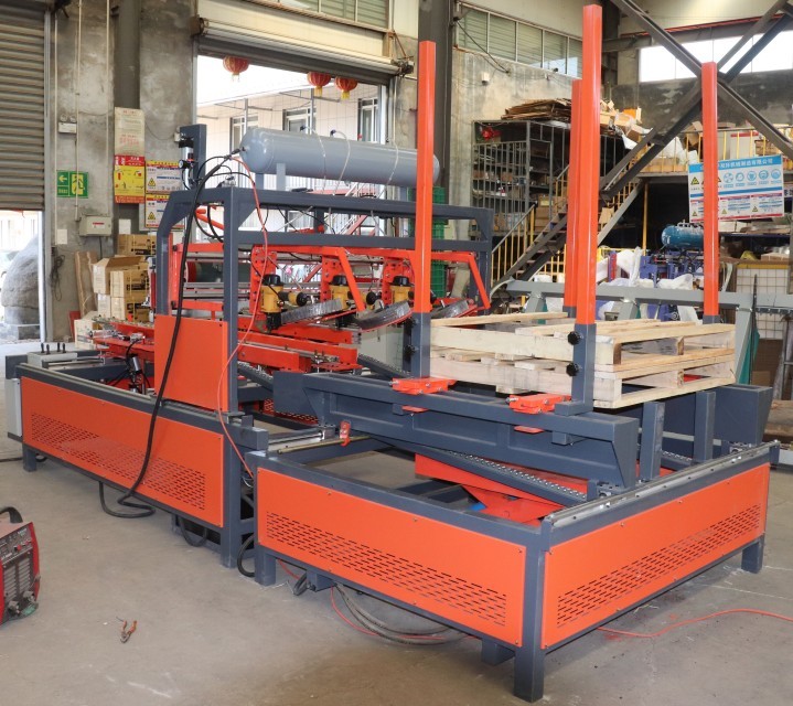 Automatic Wood Pallet Nailing Machine Pallet Maker Machine, Automatic pallet nailing machine with pneumatic operation