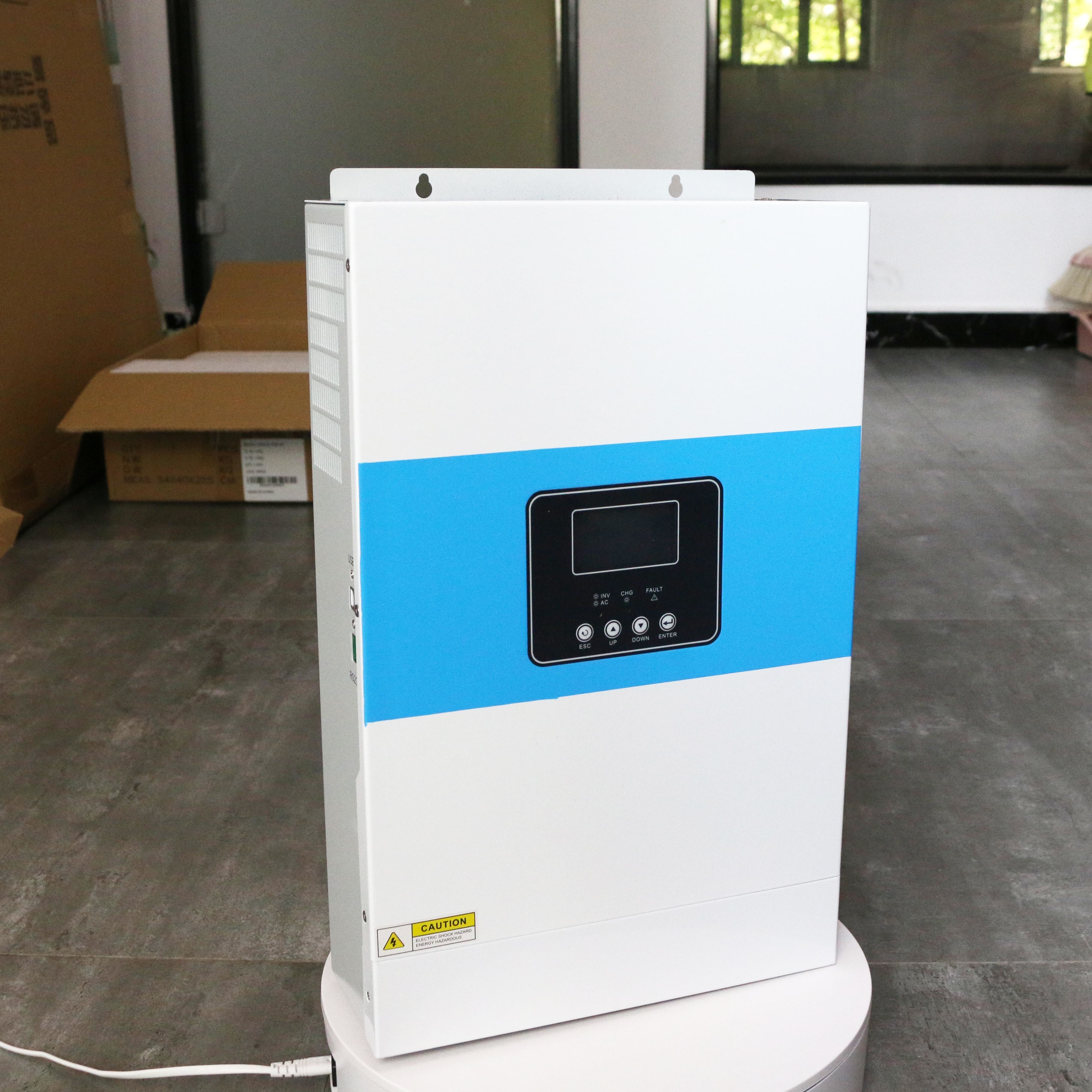 48v Lithium Battery Off Grid Inverter 5500W Hybrid Inverter With Solar Battery Charging
