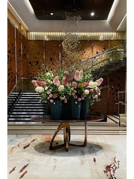 Premium Vase Ornament Hotel Flower Arrangement Decorative Flower Pot And Table