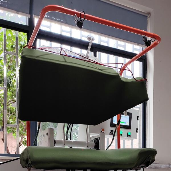 0.4-0.6MPa Automatic Clothes Press Machine 220V