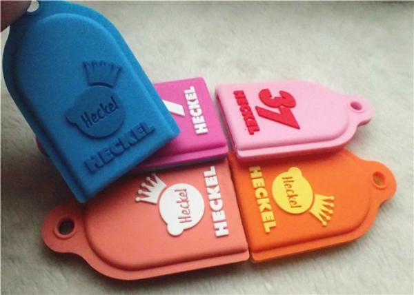 Quality Silicone Dog Tag Keychain Personalized Promotional Gifts Debossed Logo Non - Toxic for sale
