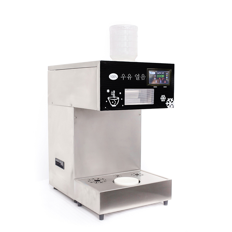 Direct 220kg Ice Yield Water Cooling Snow Ice Machine with Easy-To-Operate Design