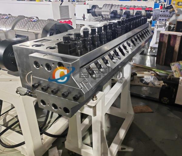 Quality 25*1.5*2.5 PVC Sheet Production Line for Customized Requirements Deep Screw Channel Structure for sale
