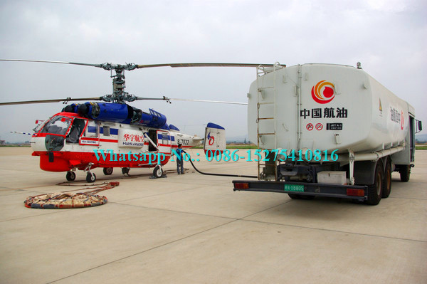 Powerful 4x4 6 Wheelers Airport Fuel Truck , Mobile Aviation Fuel Trailer 10000L