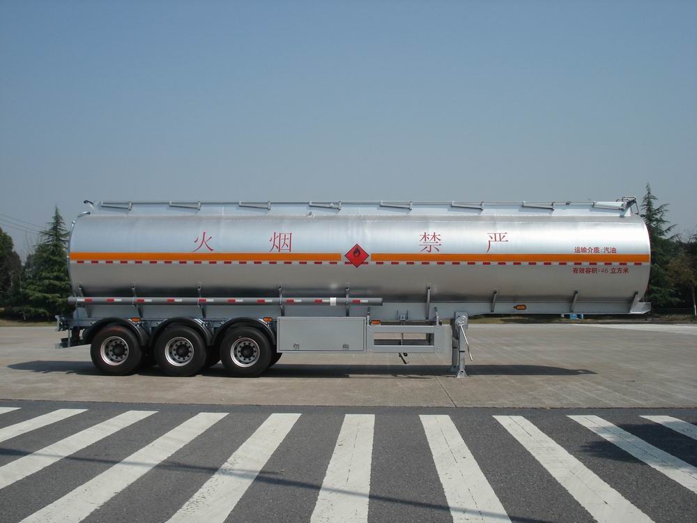 China 3x12T BPW Fuel Oil Tank Trailer wholesale