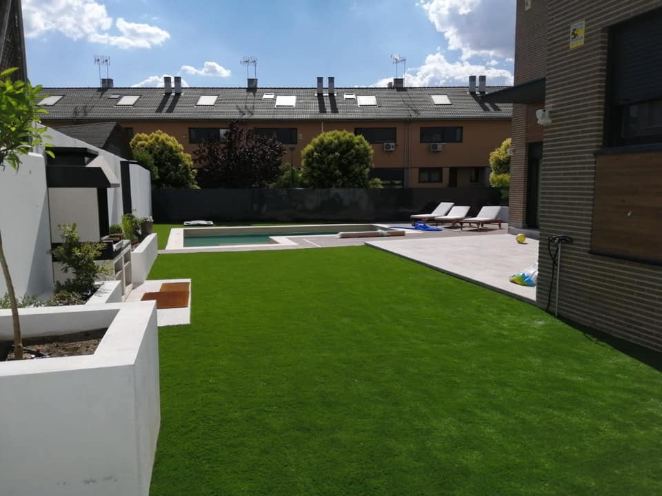 Playgrass Soft Garden Synthetic Turf / Safe Kids Garden Fake Grass Small Garden