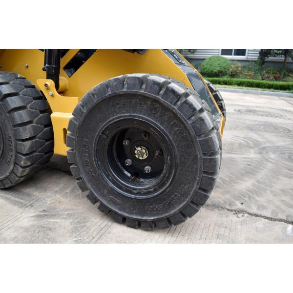 Narrow Compact Avant Mini Skid Steer Loader With 4 in 1 Bucket